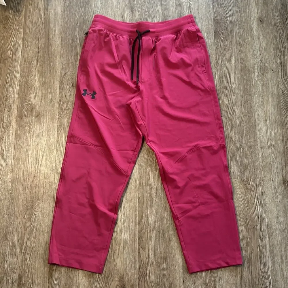 NWT Under Armour Sportstyle Elite Crop Pants‎ Large